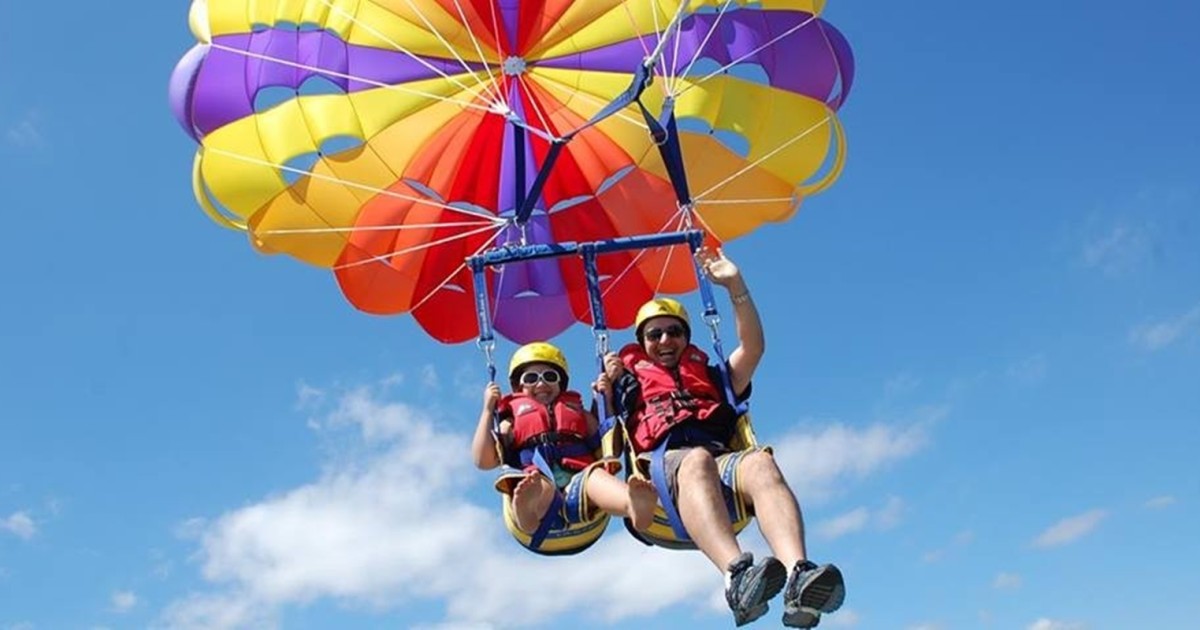 Hurghada (Parachute water activities)